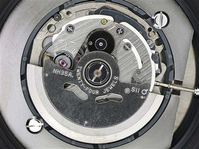 Comment choisir un mouvement de montre mécanique : guide du débutant